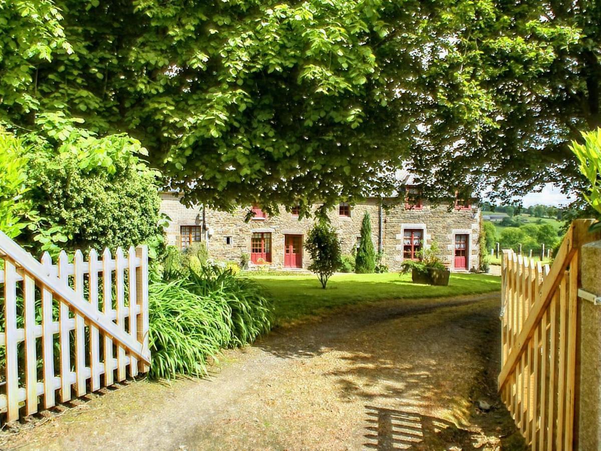Holiday Home Close To Normandy Montaigu-les-Bois Exterior foto