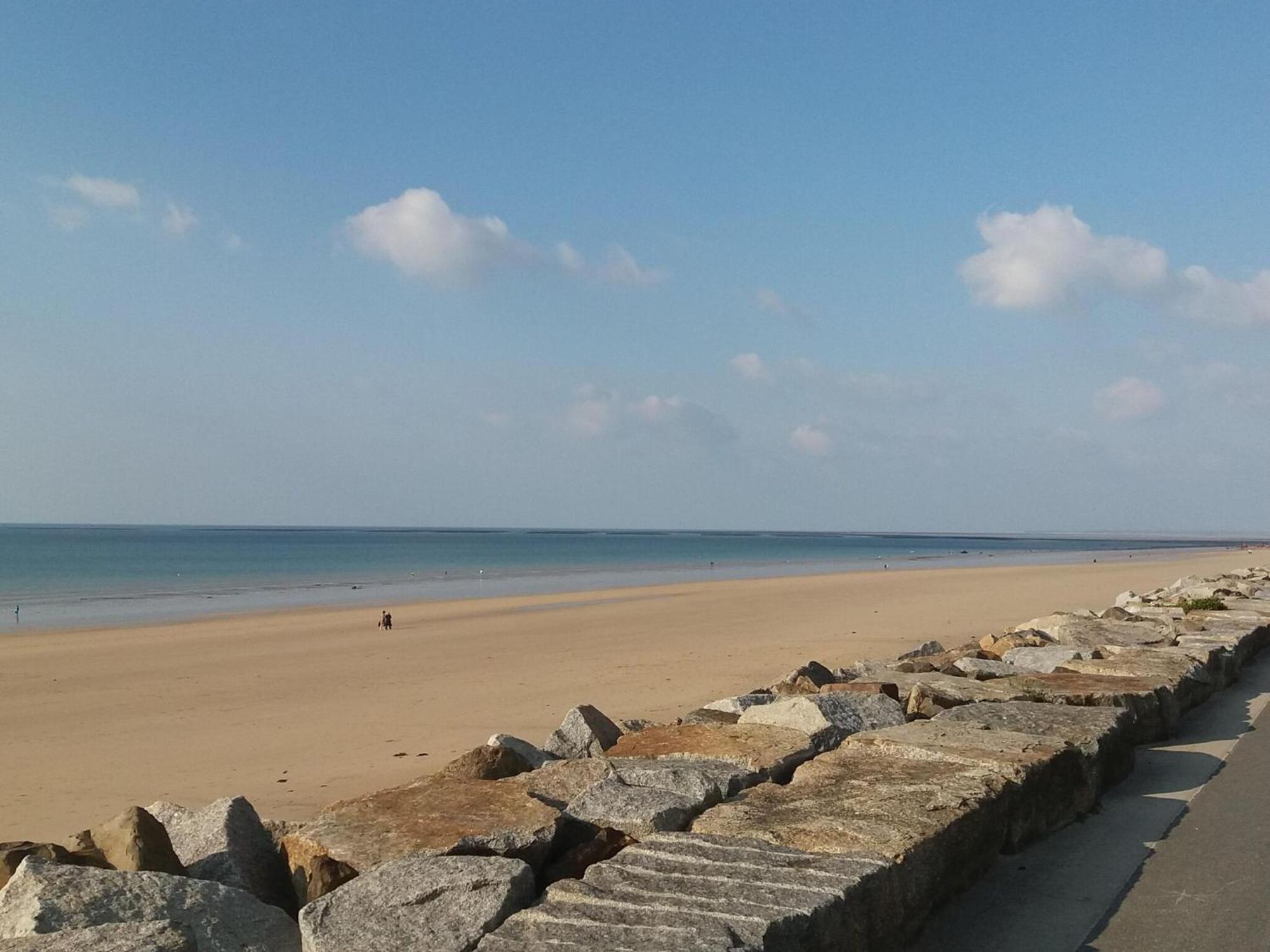 Holiday Home Close To Normandy Montaigu-les-Bois Exterior foto